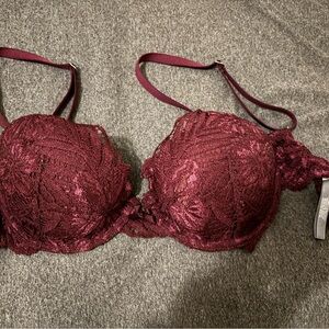 Elegant Lace Burgundy Bra